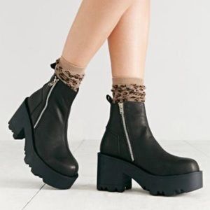 UNIF Rival Boots